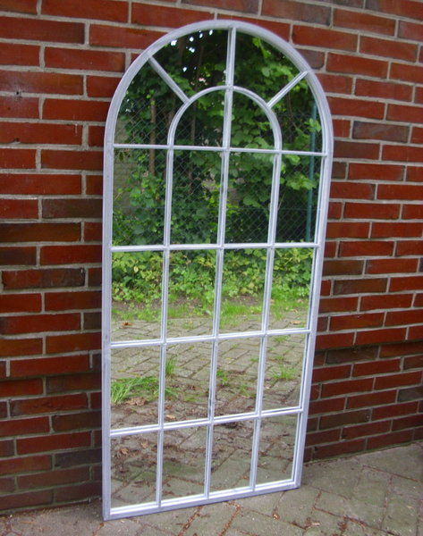 Grosses Spiegelfenster / Gartenspiegel