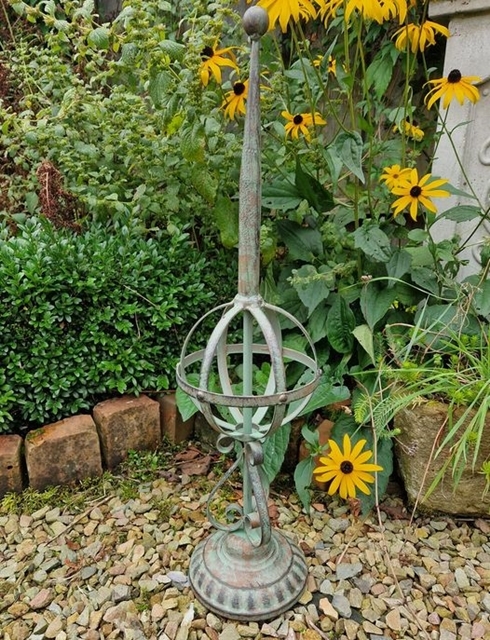 Garten Obelisk
